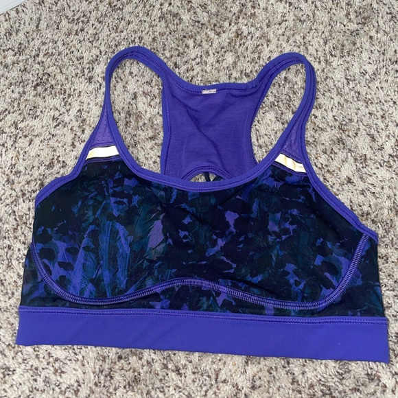 Lululemon Sports Bra - Picture 1 of 2